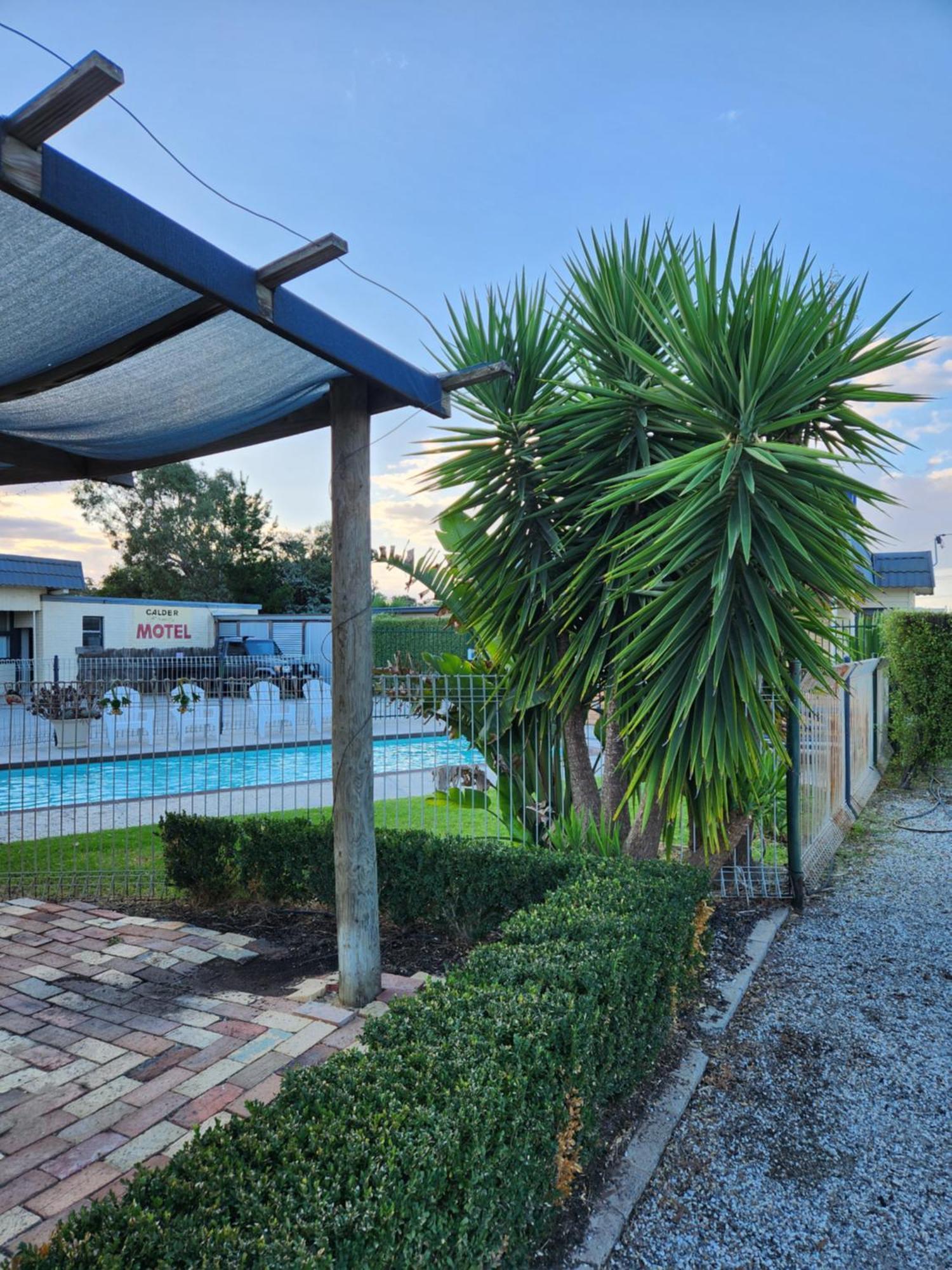 Calder Family Motel Бендиго Экстерьер фото