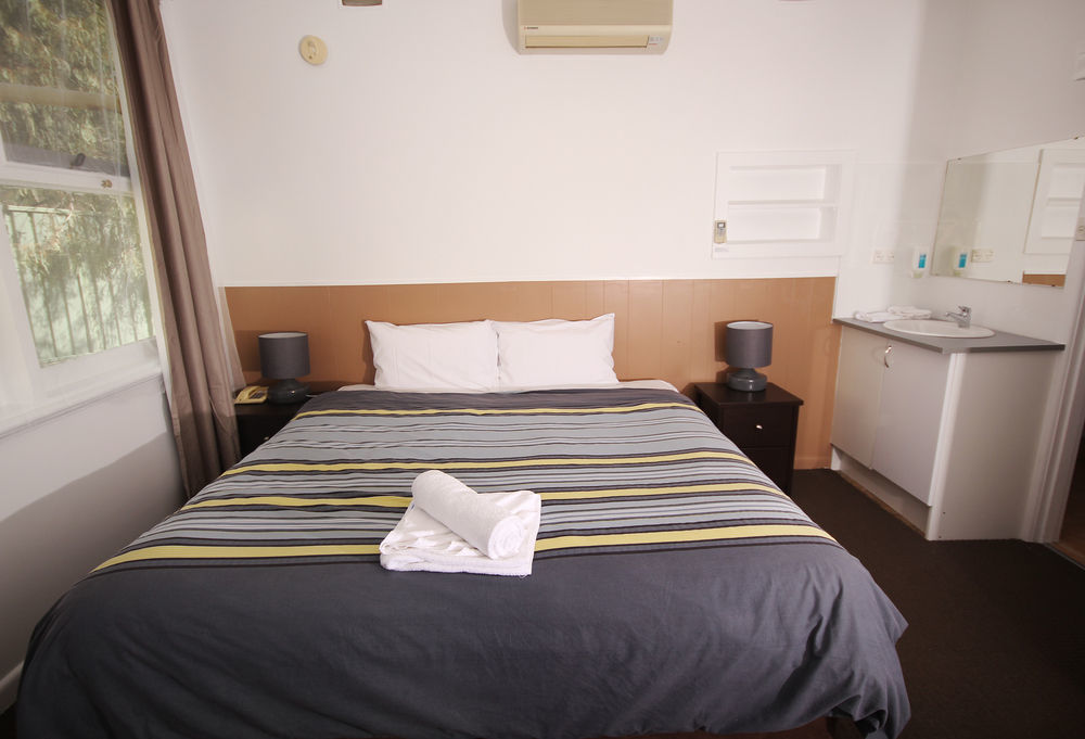 Calder Family Motel Бендиго Экстерьер фото