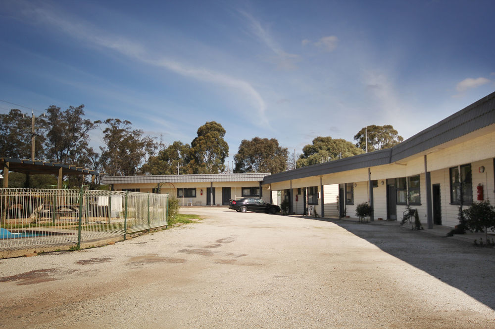 Calder Family Motel Бендиго Экстерьер фото