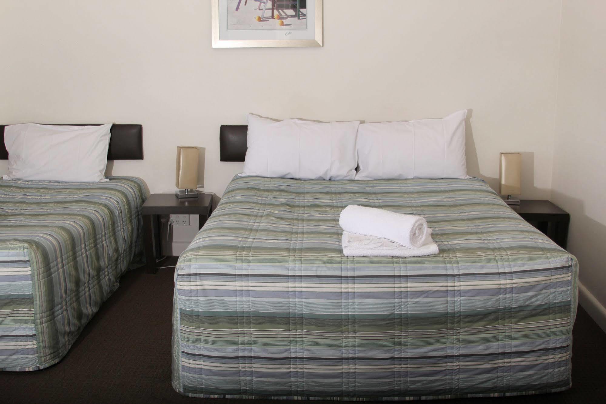 Calder Family Motel Бендиго Экстерьер фото
